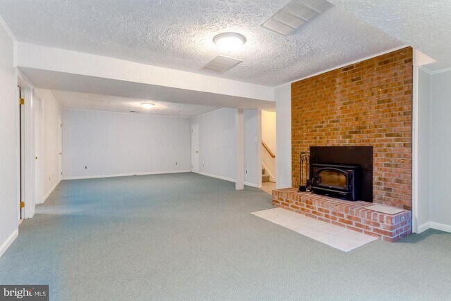 Building Photo - 2816 N Yucatan St
