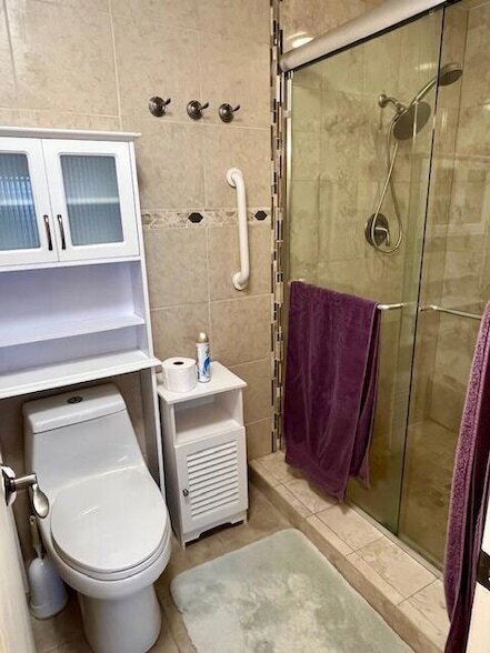 Building Photo - 3841 Island Club Cir E