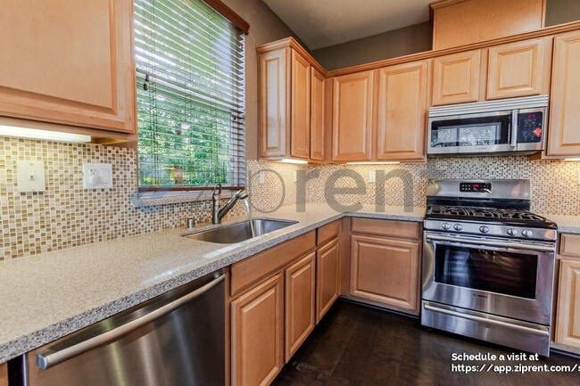 Building Photo - 681 Ringneck Ct