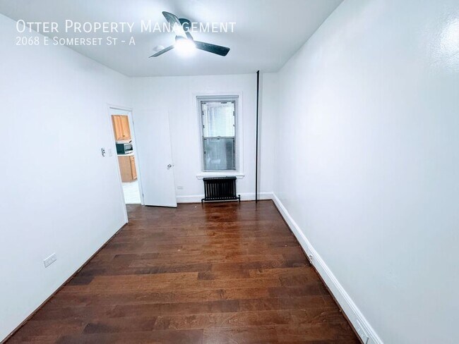 Building Photo - 2068 E Somerset St