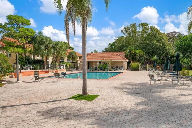 Building Photo - 4057 Crockers Lake Blvd