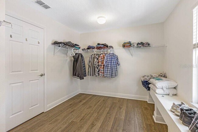 Building Photo - 3802 Carrick Bend Dr
