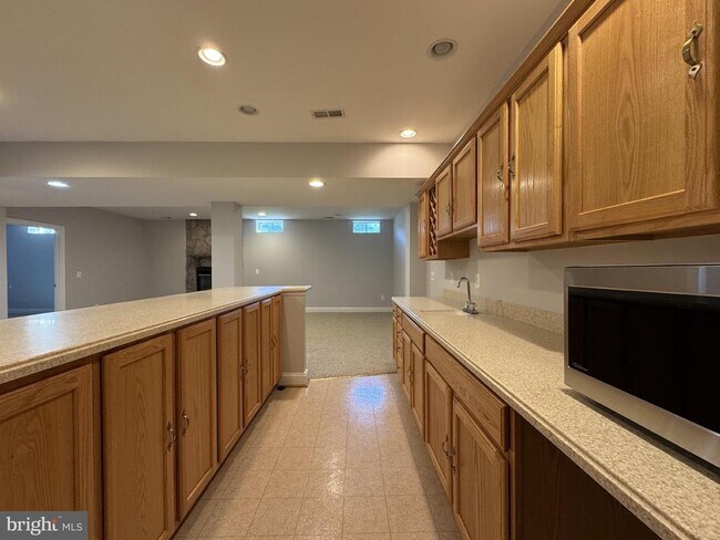Building Photo - 13868 Piedmont Vista Dr
