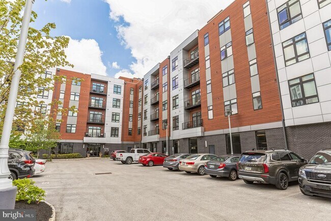 Building Photo - 575 S Goddard Blvd