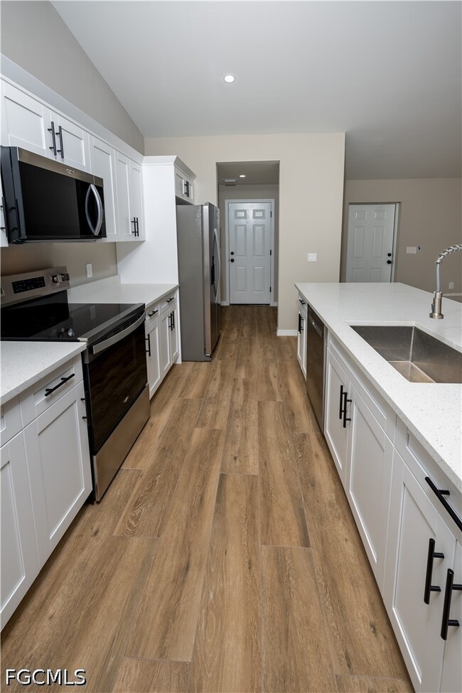 Building Photo - 4535 San Antonio Ln