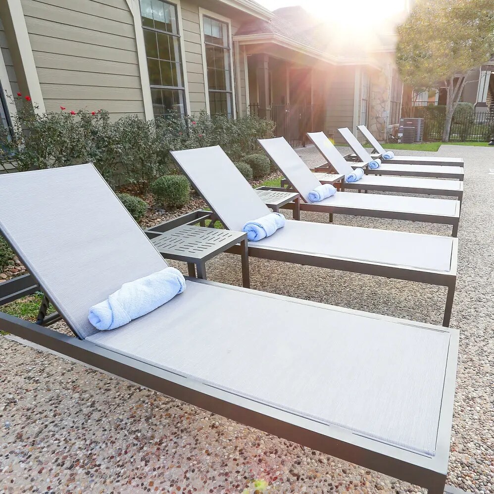 Building Photo - 9835 Fredericksburg Rd