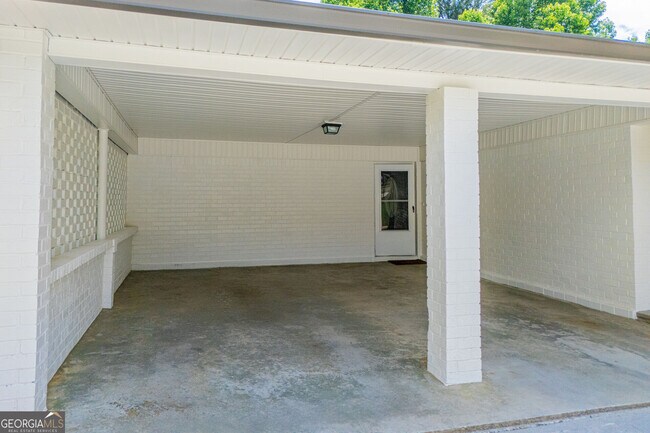 Building Photo - 2932 US-27