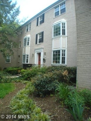 Building Photo - 806 S Arlington Mill Dr