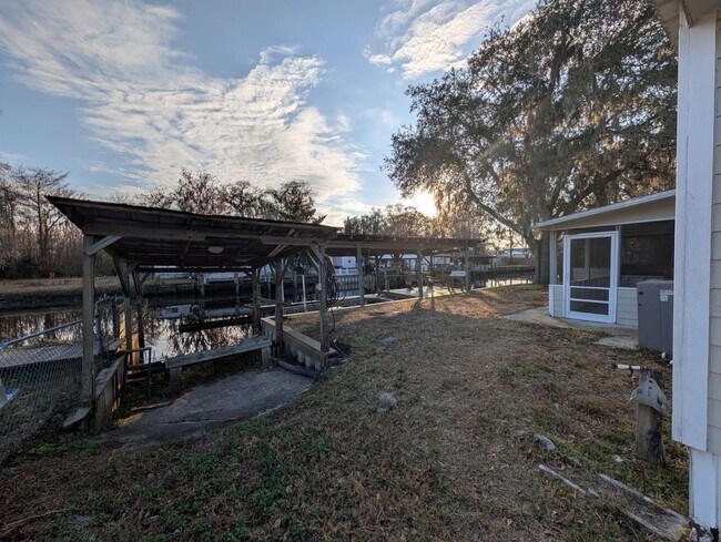Building Photo - 3BR/2BA Home in St. Augustine Near everyday amenities
