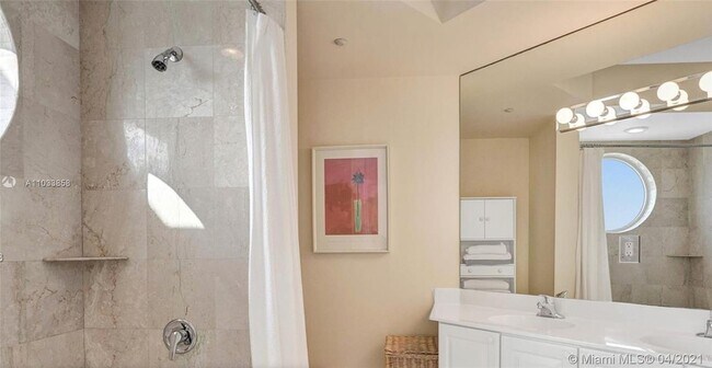 Building Photo - 7330 Ocean Terrace