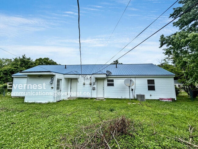 Building Photo - 4911 Buford Ave