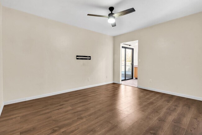 Building Photo - Patricia Lane