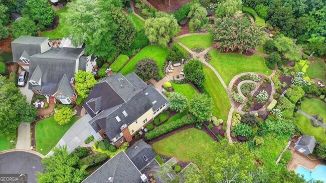 Building Photo - 2611 Briers N Dr