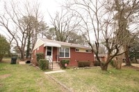 Building Photo - Adorable and affordable!  3 Bedroom Ranch ...