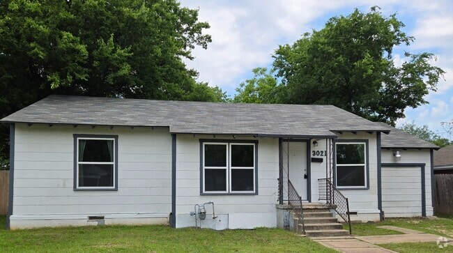 Building Photo - 3021 Wenz Ave