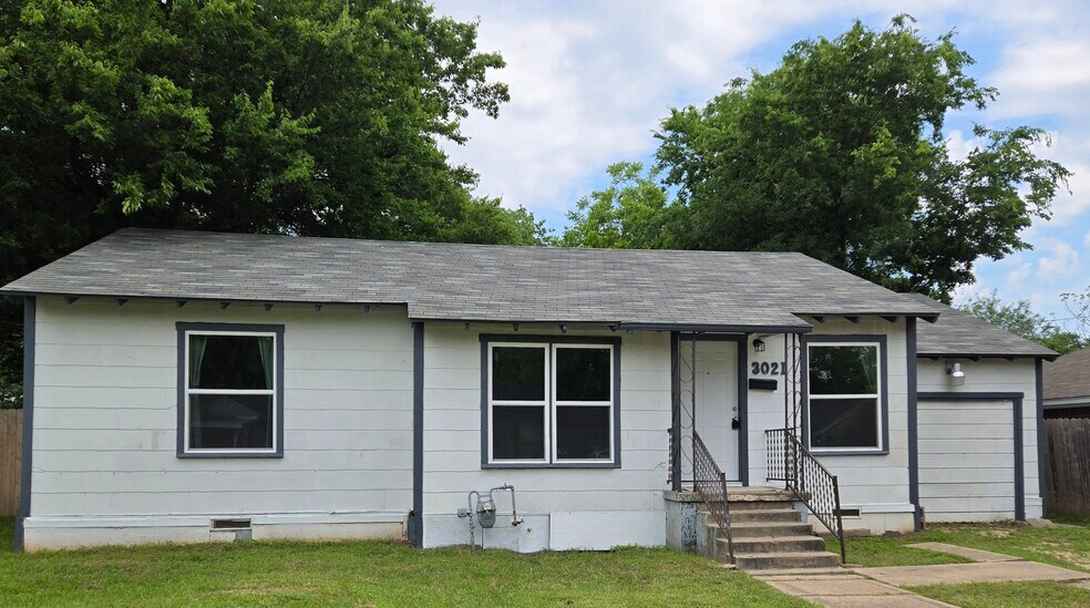 Primary Photo - 3021 Wenz Ave