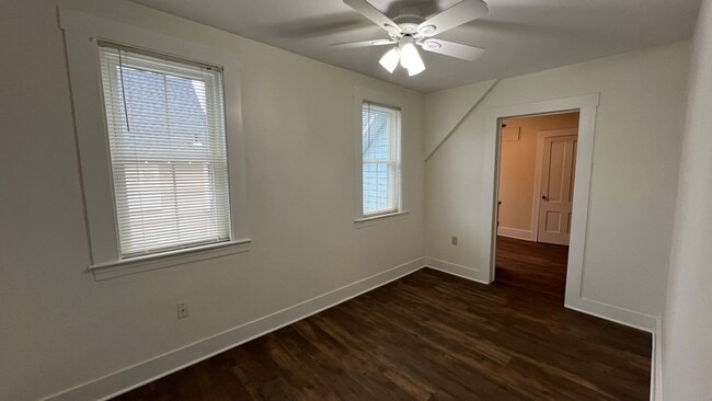 Building Photo - 10 Horne St