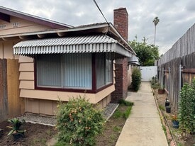 Building Photo - 400 W Glendon Way