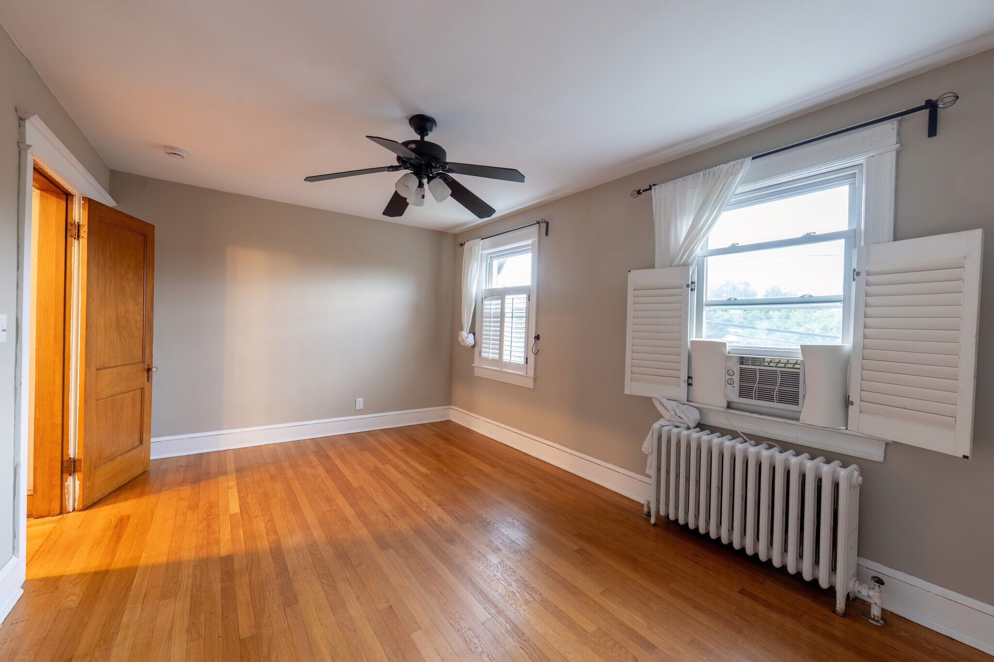 Building Photo - 317 Ingraham St NW