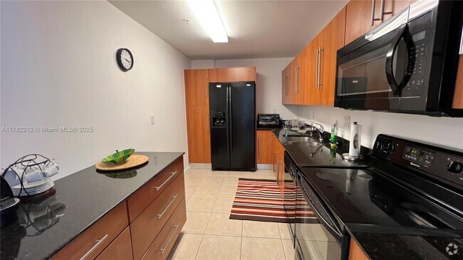 Building Photo - 3001 S Ocean Dr
