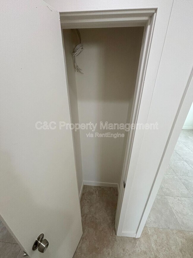 Building Photo - 18110 Gault St