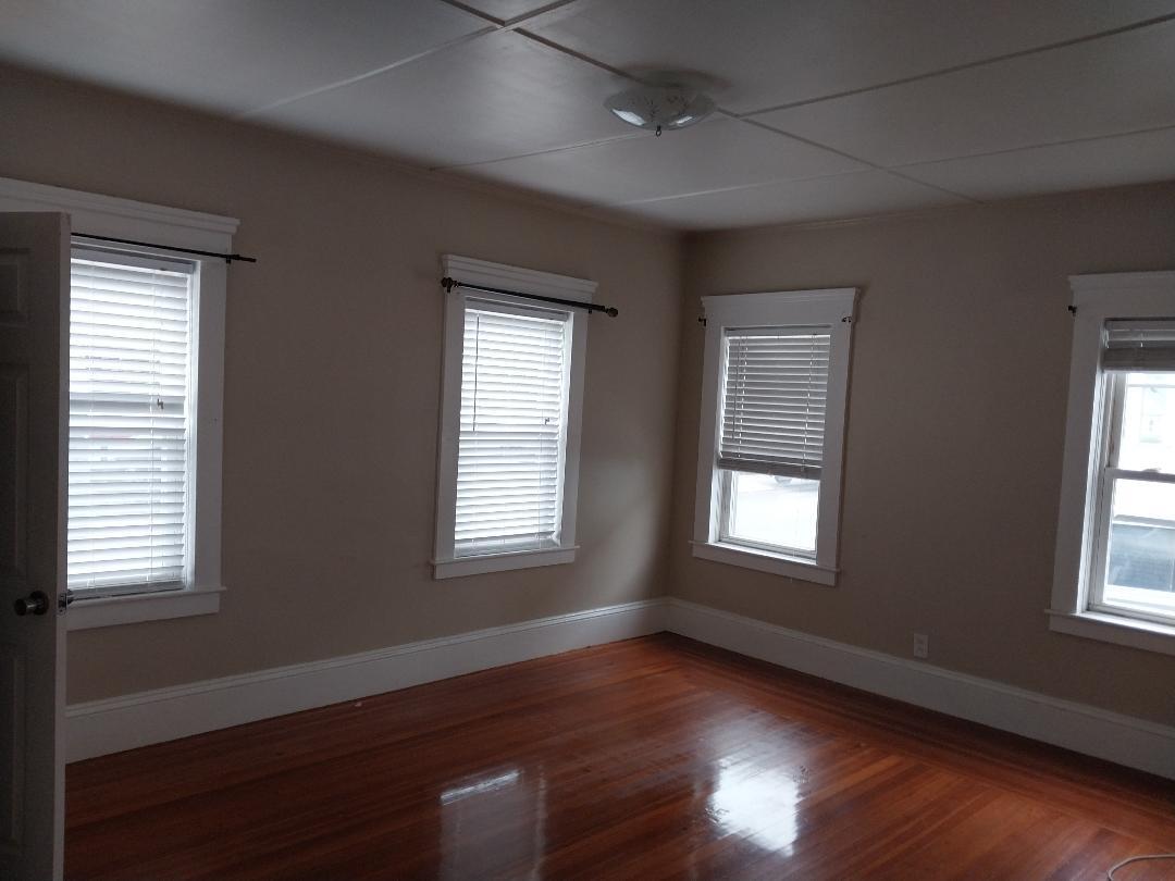 Building Photo - 43 Sachem St