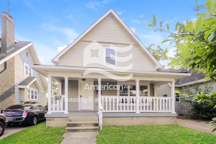 Building Photo - 307 N Denny St