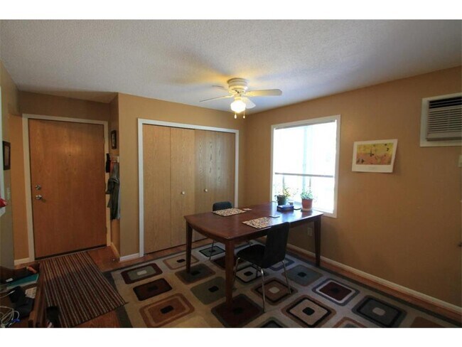 Building Photo - 949 Wescott Trail