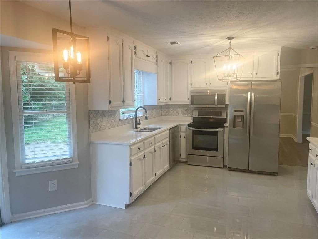 Building Photo - 210 Buck Run