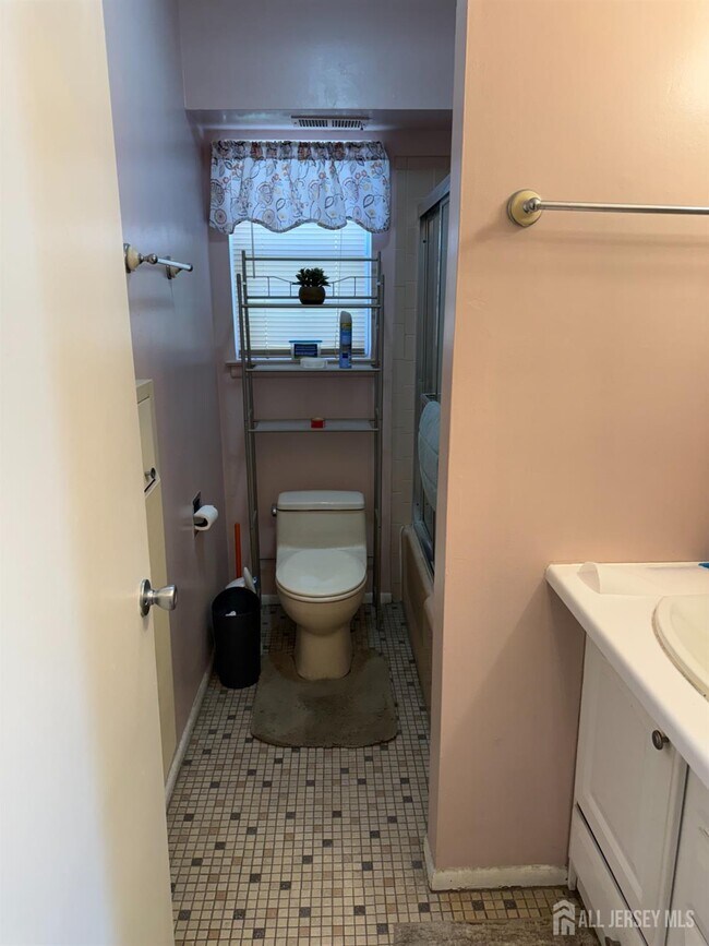 Building Photo - 1 Oklahoma Dr