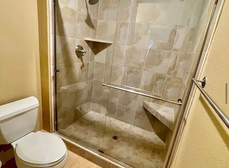 Building Photo - 8557 SE Bristol Park Dr