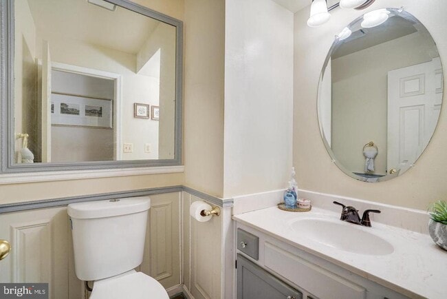 Building Photo - 1502 Old Drummer Boy Ln