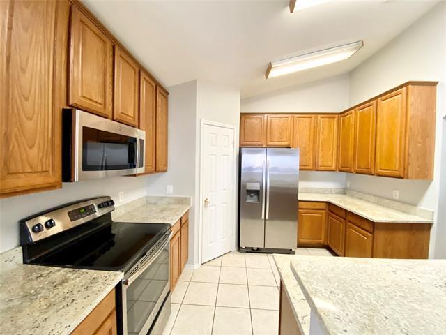 Building Photo - 11050 Mansfield Dr