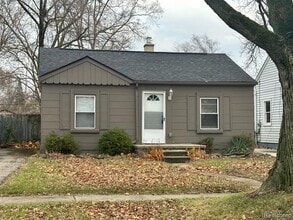 Building Photo - 18606 Floral St
