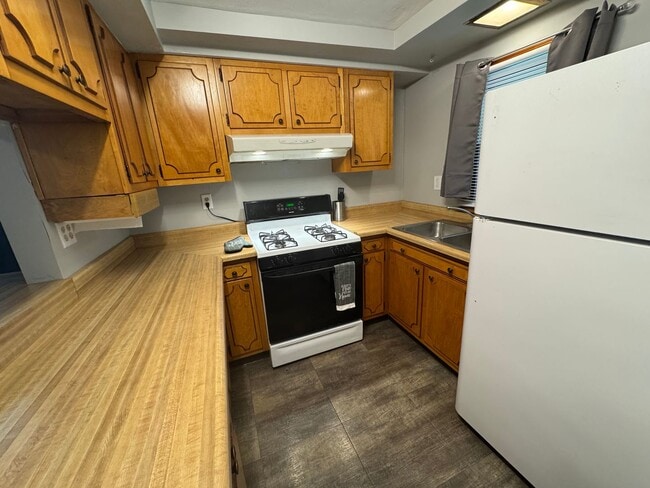 Building Photo - Cozy Comfort: 2 Bed, 1 Bath Home with Spac...