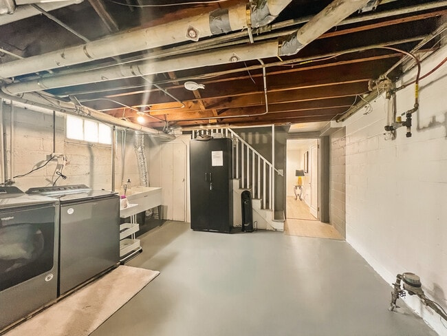 Building Photo - 3807 France Ave S