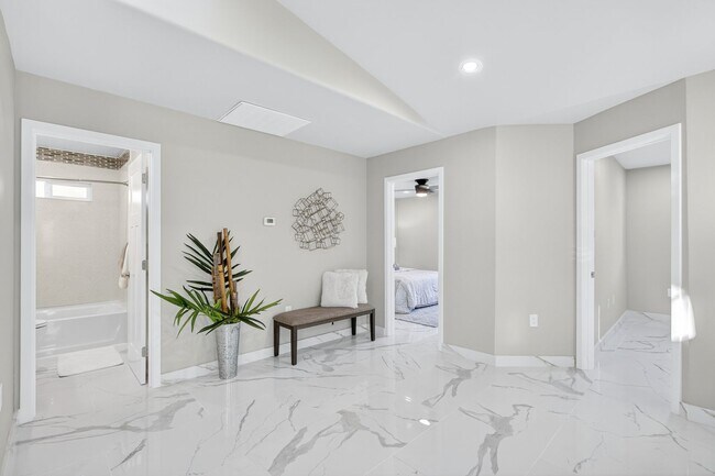 Building Photo - Bright & Spacious 3 Bed, 2 Bath Home – Must See!