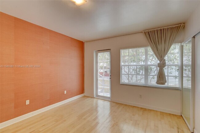 Building Photo - 631 Euclid Ave