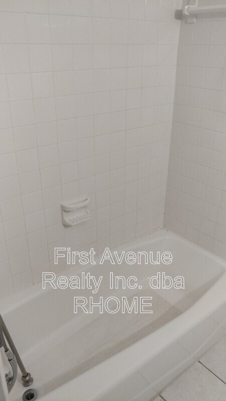 Building Photo - 6482 Bordeaux Ave
