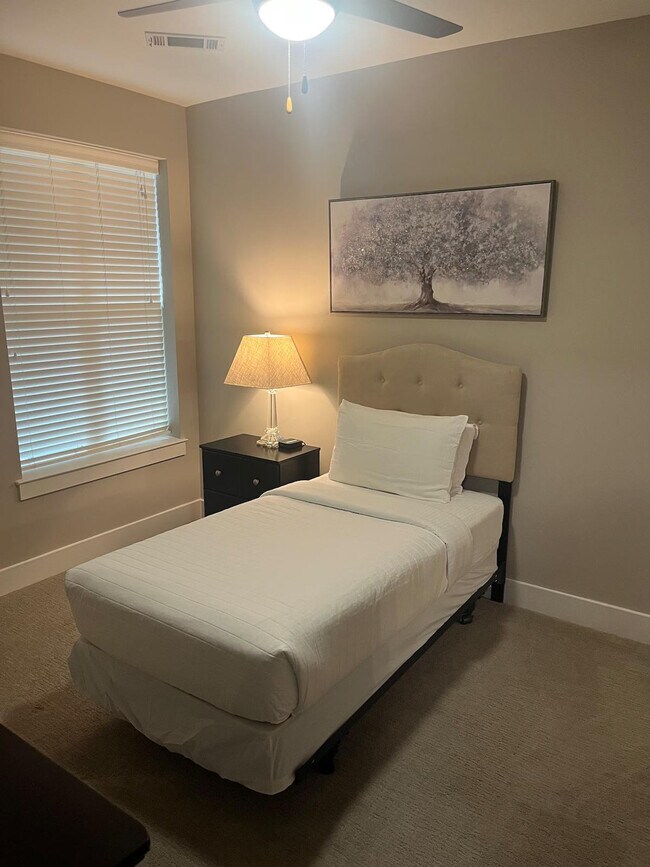 Building Photo - 6770 Broad Street