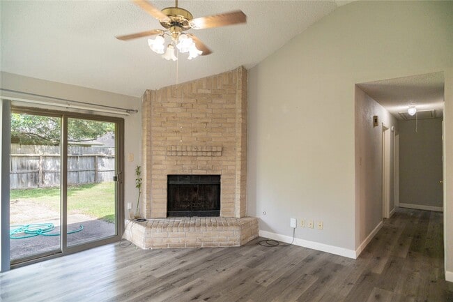 Building Photo - 17003 Enchanted Cir W