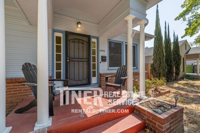 Building Photo - 4201 53rd St