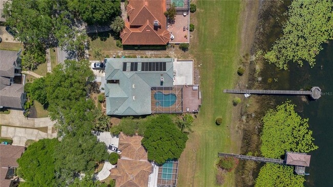 Building Photo - 6719 Fairway Cove Dr