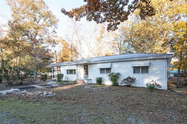 Building Photo - 6822 Wallis Rd