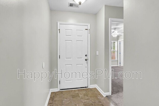 Building Photo - 101 Sparkleberry Ln