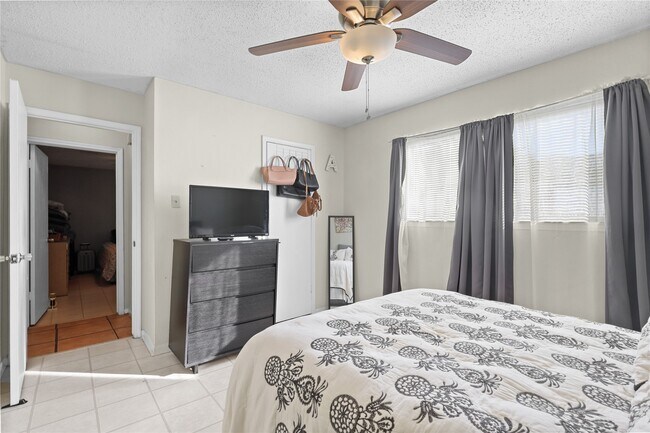 Building Photo - 4123 Yupon Ridge Dr