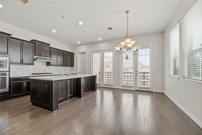 Building Photo - 9679 Towne Lake Pkwy