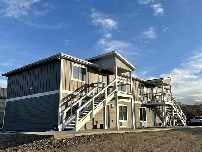 Building Photo - 59 Dunbar Ave