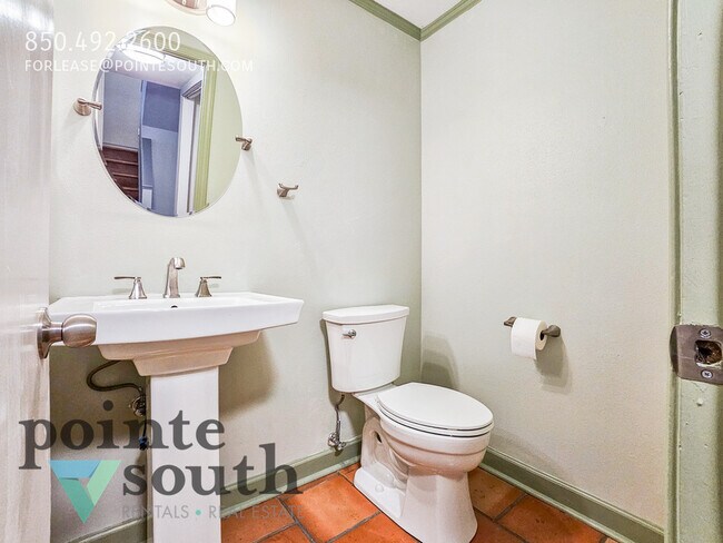 Building Photo - 4607 Lennox Pl