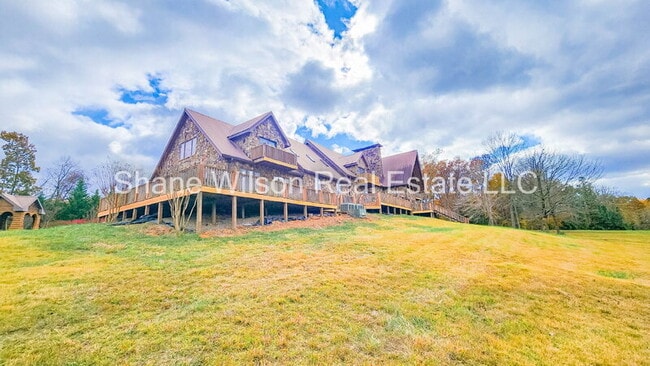 Building Photo - 218 Sugar Hollow Rd